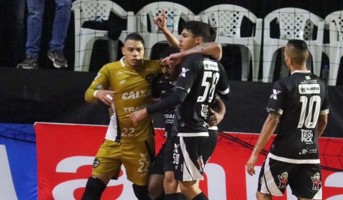 Traipu e Passo Fundo se enfrentam em Arapiraca na Semifinal do Brasileiro de Futsal