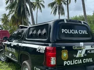Polícia investiga possível cemitério clandestino em manguezal de Coruripe