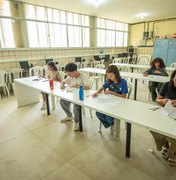 Quarenta e oito escolas estaduais participam das provas da Olimpíada Alagoana de Química