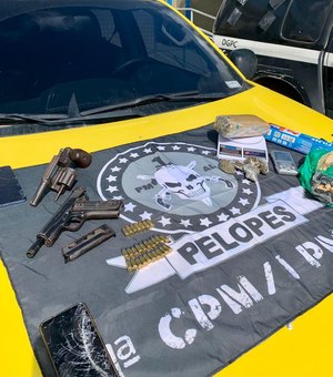 PM apreende armas e drogas com integrantes de facção criminosa em São Miguel dos Campos