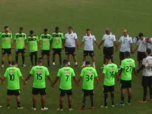 Atacante Jhulliam sente a coxa e deixa treinamento para jogo decisivo com o Cuiabá 