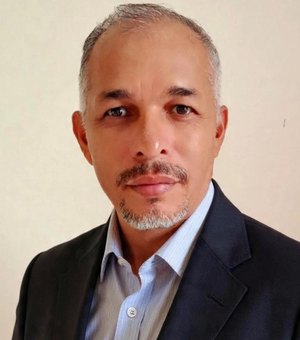 Jornalista lança candidatura ao governo de AL pelo Democrata