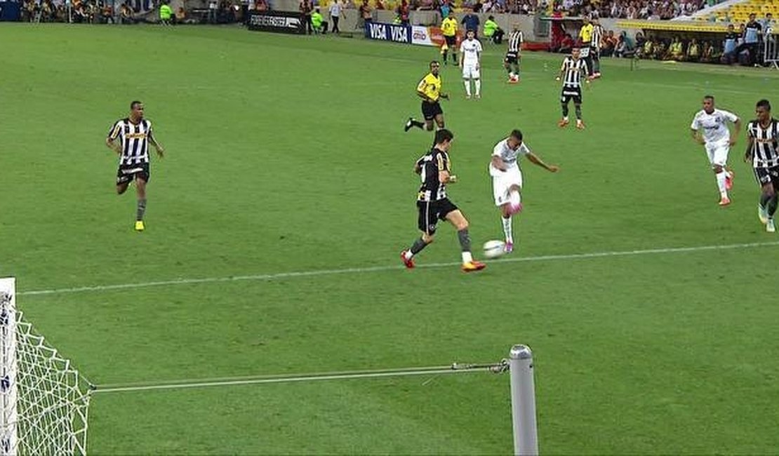 Em palco de final histórica, Santos e Botafogo decidem vaga na semifinal