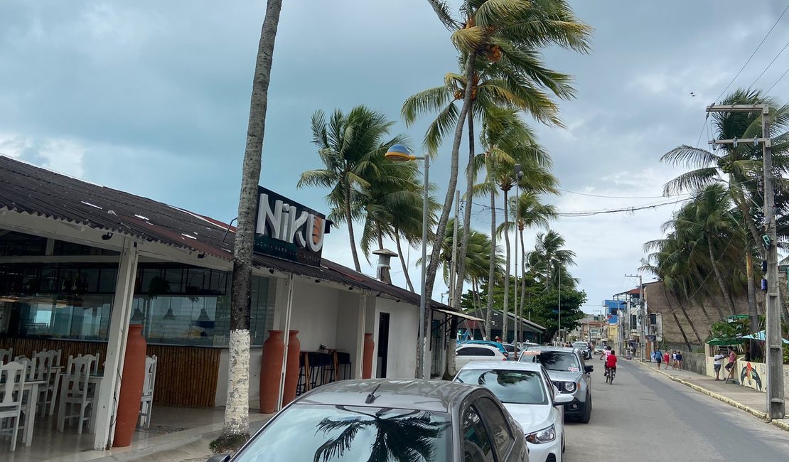 Restaurante oferta vagas de emprego em Maragogi