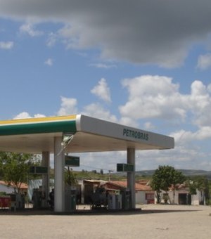 Decisão do preço dos combustíveis é exclusiva de cada revendedor, afirma Sindicombustíveis