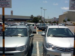 Cartão de estacionamento para idosos pode ser feito no Benedito Bentes; confira!