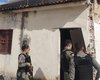Mulher é resgatada por policiais militares após atear fogo na própria casa em Arapiraca