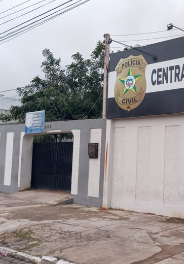 Mãe nega R$ 5,00 para filho comprar cachaça e é ameaçada de morte em Arapiraca