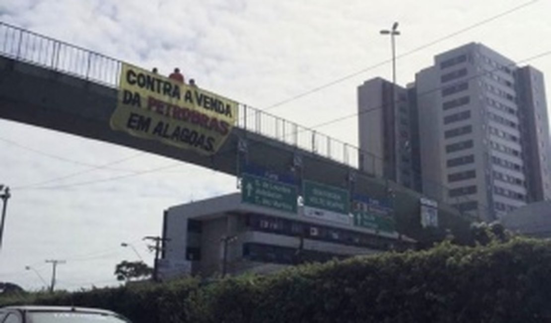 Petroleiros fazem ato contra “privatização” da Petrobras em Alagoas