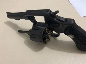 Suspeito de roubo é baleado em troca de tiros com a PM, em Arapiraca