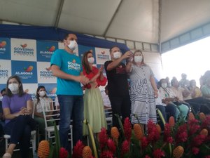 Renan Filho participa de entrega do Hospital Regional do Norte