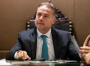 Traficantes preferem rotas no Brasil porque 'nossos portos e aeroportos são melhores', diz Renan Filho