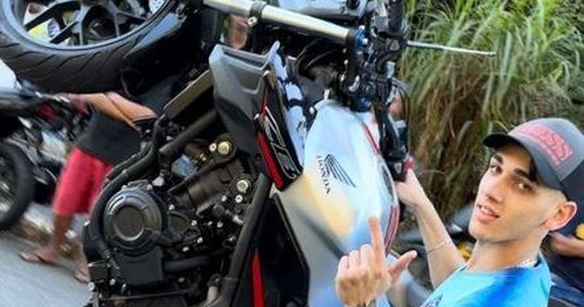 Vídeo viraliza após apreensão de motocicleta de 'influencer do grau' em  Varginha