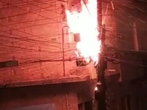 [Vídeo] Poste de energia elétrica incendeia em Maragogi