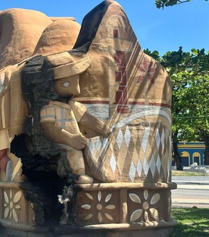 Polícia diz que vandalismo contra escultura do Alagoas Feita à Mão será punido com rigor