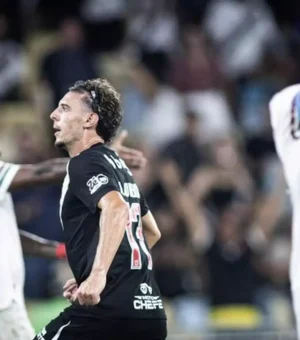 Vasco vira no fim e larga em vantagem sobre o Flu na semi da Copa do Brasil