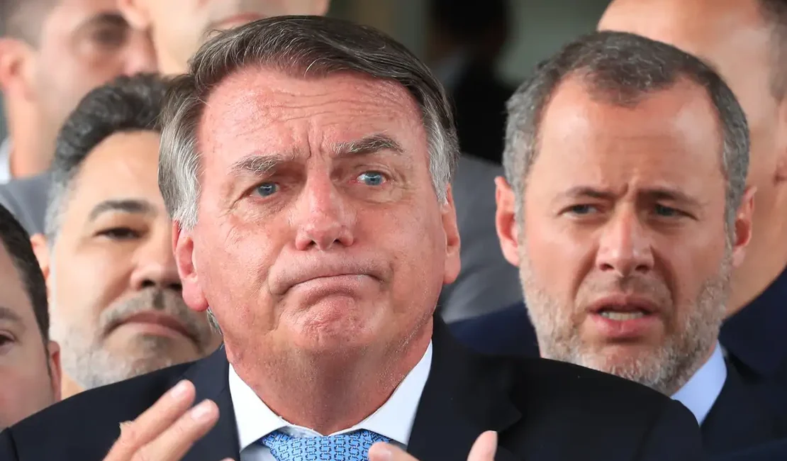Por 4 a 1, STF condena Bolsonaro e mais sete pela trama golpista
