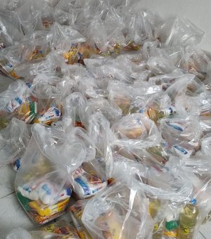 Moradores afetados pelas chuvas recebem doações em São Luís do Quitunde
