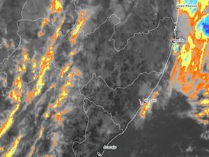 Fortes chuvas que atingem Pernambuco e Paraíba chegam a Alagoas