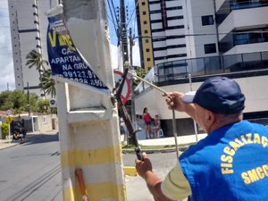Fiscalização combate poluição visual no bairro do Farol