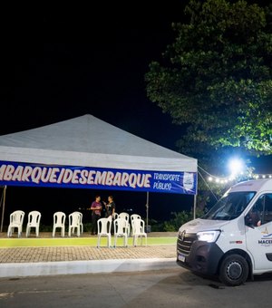 Van adaptada leva pessoas com deficiência para o São João Massayó