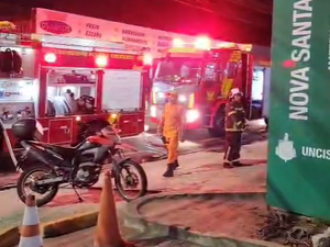 Incêndio atinge almoxarifado da Maternidade Santa Mônica em Maceió; pacientes são transferidas