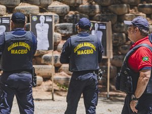 Guardas municipais concluem curso de instrução de armamento e tiro