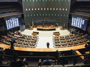 Câmara aprova projeto que criminaliza violência institucional