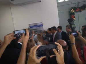 Homenagem a Silvânio Barbosa marca inauguração de nova sede da Câmara