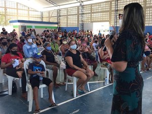 Secretaria de Educação reúne pais de alunos da Escola Cívico-Militar de Maragogi