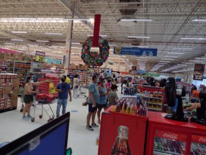 Maceioenses correm de última hora para os supermercados e garantem promoções