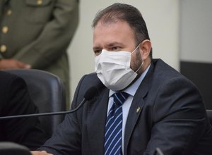 Deputado Léo Loureiro é reeleito presidência da comissão de Saúde e Seguridade Social