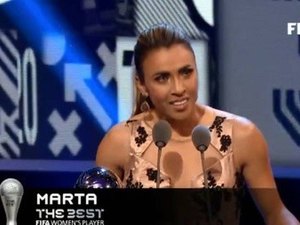 Craque Marta é eleita, pela sexta vez, a melhor do mundo pela Fifa