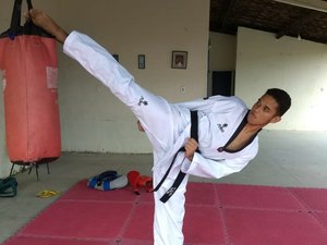 Alagoano disputa título mundial de Taekwondo na Argentina