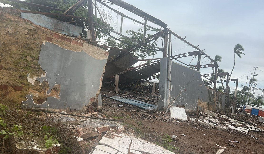 MPT investiga desabamento de galpão da ALE que matou trabalhador no Jaraguá