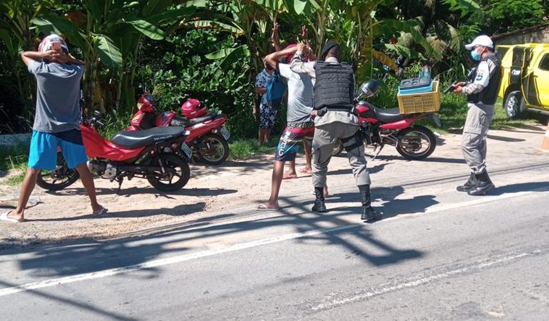 Polícia Rodoviária aborda 90 condutores durante patrulhamento na AL - 101 Norte