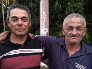 Homem reencontra pai após 30 anos no litoral de SP ao envelhecer foto em aplicativo