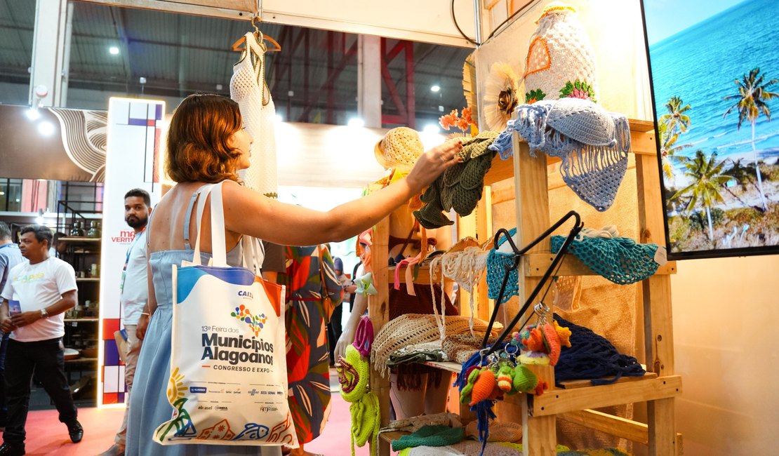 Japaratinga valoriza cultura, identidade e turismo na Feira dos Municípios Alagoanos 2026