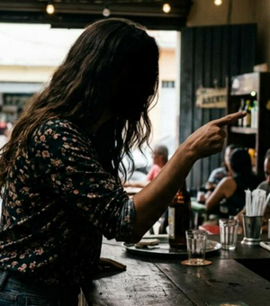 Mulher é denunciada por ameaçar dono de bar em Feira Grande