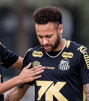 Na prisão, Robinho descobre agressão de Neymar ao filho e se revolta