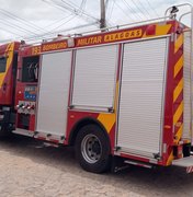 Incêndio atinge primeiro andar de residência em Marechal Deodoro