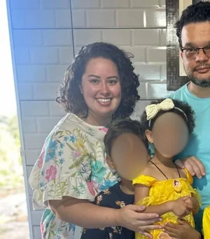 Casal que viralizou após adotar 3 crianças é preso por maus-tratos