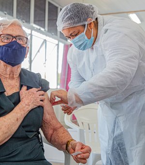 Vacinas não serão mais aplicadas nos finais de semana em Arapiraca por causa de baixa procura