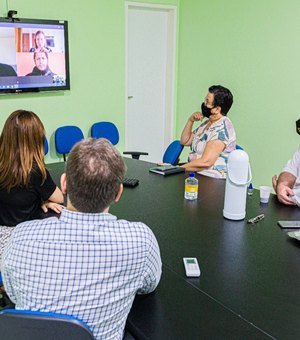Luciano Barbosa destaca geração de 1.200 novos empregos durante videoconferência com AeC