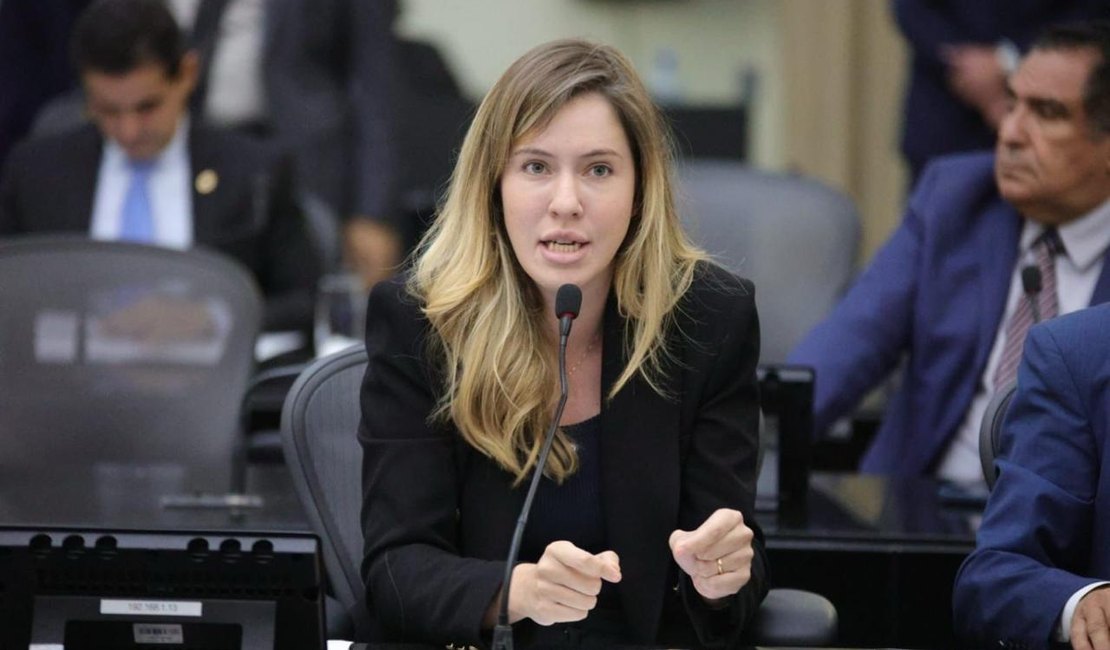 Projeto de Cibele Moura que concede Comenda Zagallo a jogador Peu é aprovado