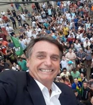 Bolsonaro admite reeleição e fala em País 'melhor em 2026'