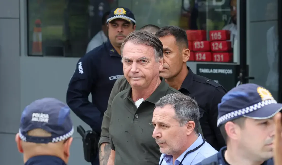 Moraes pede explicações sobre escolta que levou Bolsonaro ao hospital