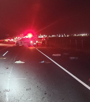 Mulher morre atropelada por carro na AL-101 Sul, na Barra de São Miguel
