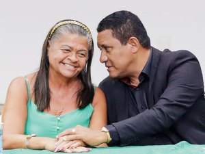 ‘Tia Júlia’ é a nova secretária de educação de Palmeira dos Índios