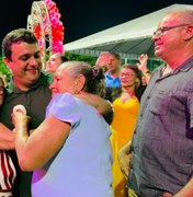 Prefeitura de Girau do Ponciano distribui prêmios, faz homenagens e shows no Dia das Mães
